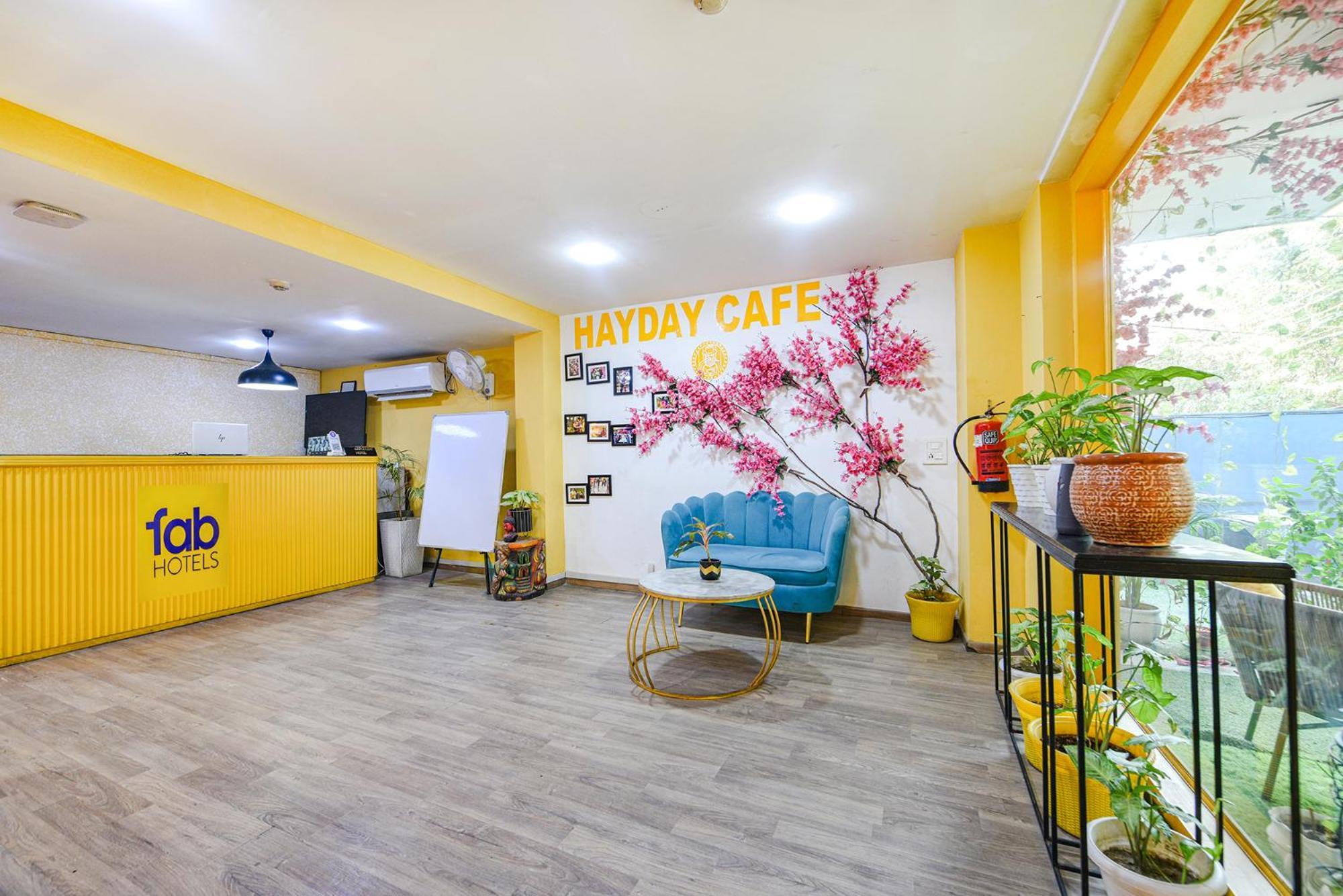 Fabhotel Old Meple Leaf Гургаон Экстерьер фото