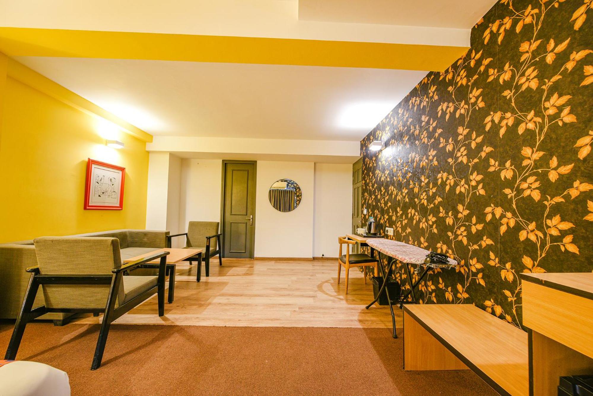 Fabhotel Old Meple Leaf Гургаон Экстерьер фото
